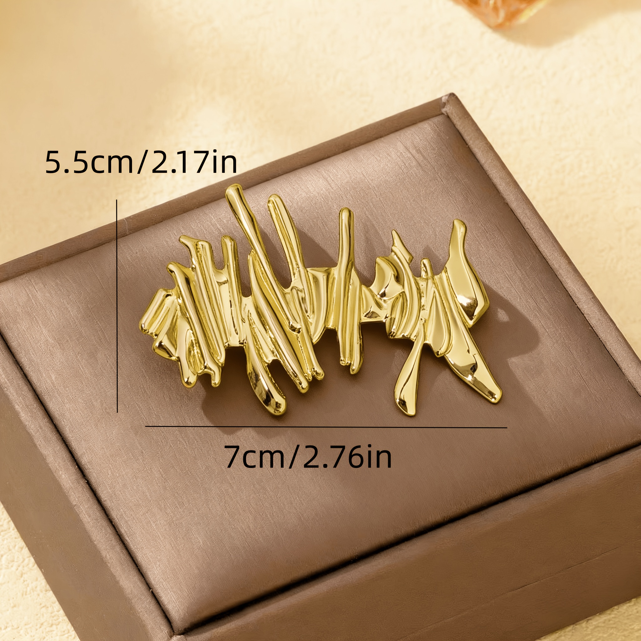 Women's 3D Liquid Sculpture Abstract Brooch, Avant-Garde Design